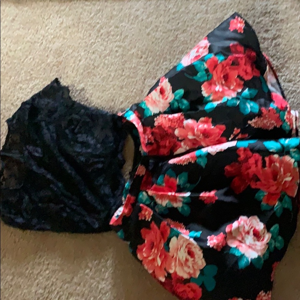 Prom dresses - Picture 3 of 3